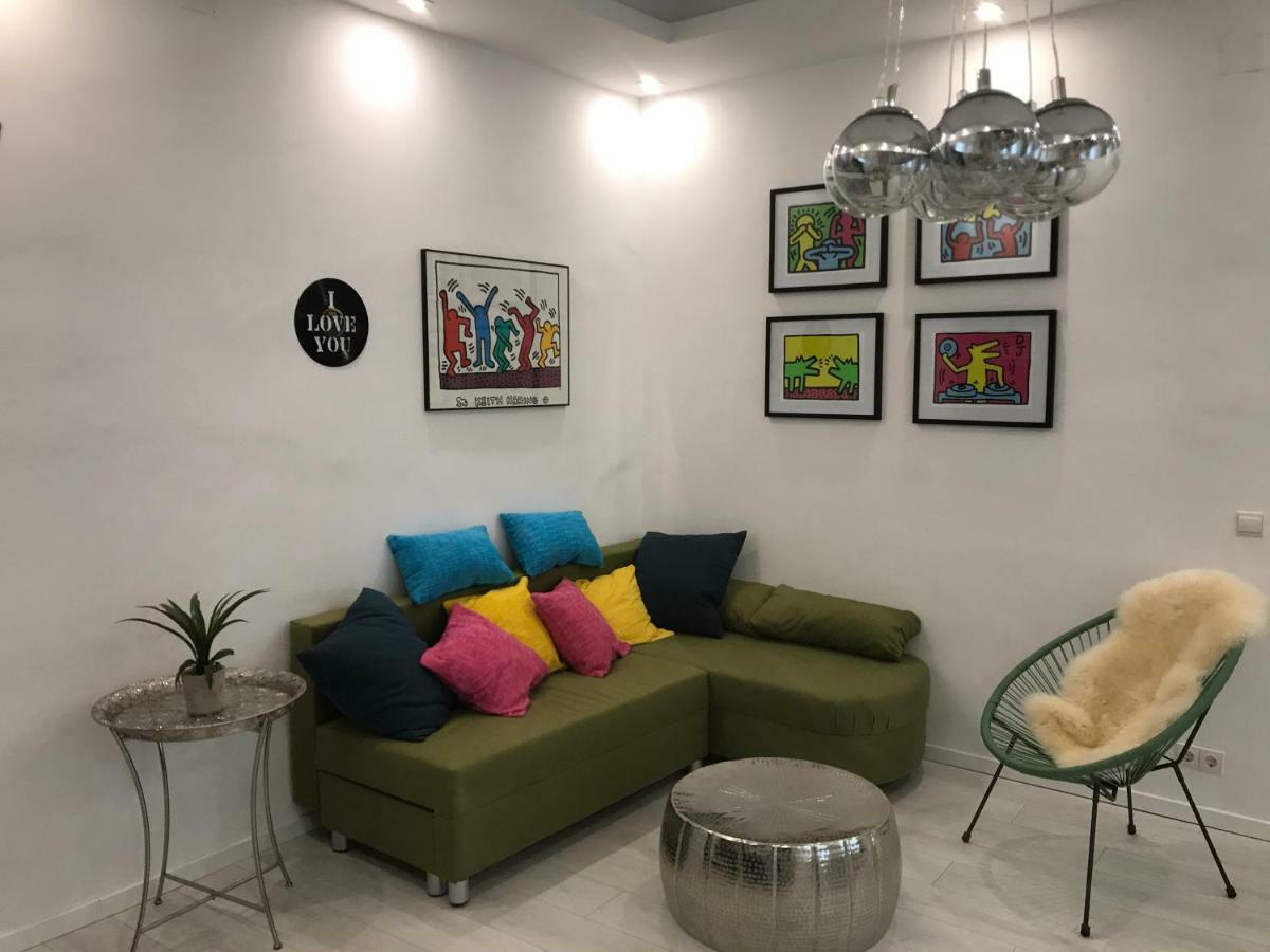Modern City Apt, Next To Metro Vienna Luaran gambar