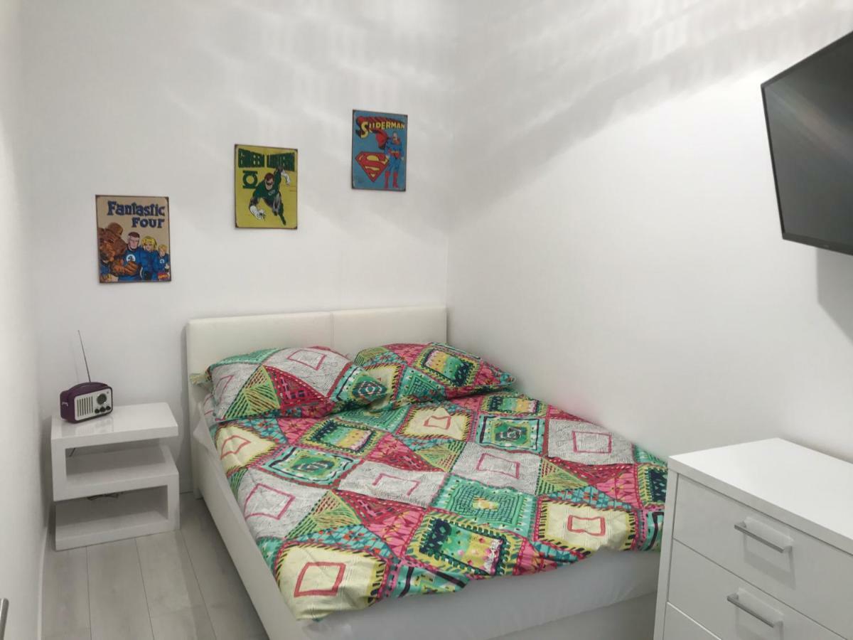 Modern City Apt, Next To Metro Vienna Luaran gambar
