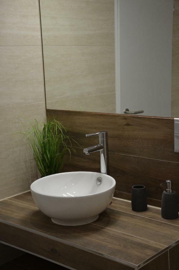 Modern City Apt, Next To Metro Vienna Luaran gambar